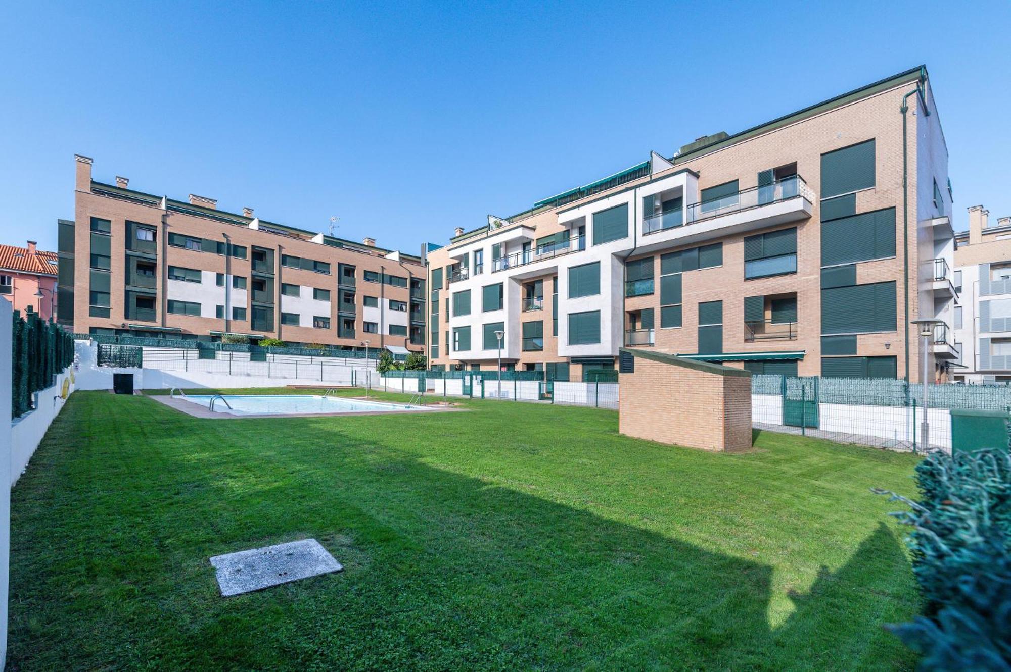 Mar Y Montana, Apartamento Con Piscina, Playa A 3 Km Vut-3945-As 라네스 외부 사진